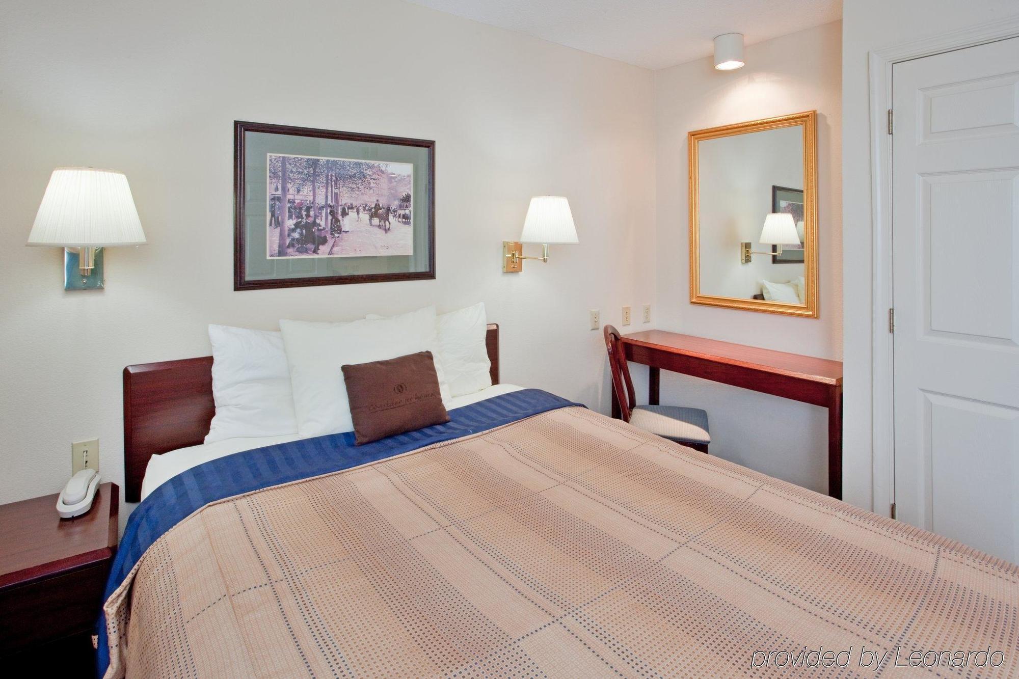 Candlewood Suites Glen Allen-Short Pump Room photo